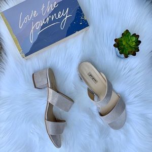 ✨Paul Green Nude Block Heel Slides✨